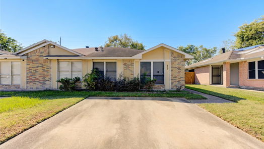 Houston 1-story, 2-bed 6713 Greenyard Drive-idx