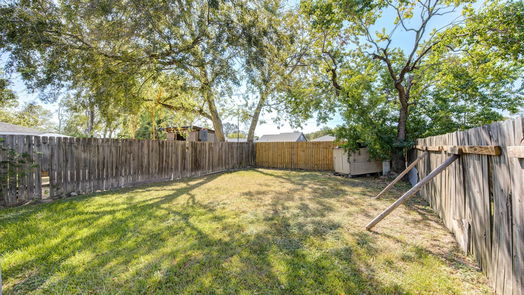 Houston 1-story, 2-bed 6713 Greenyard Drive-idx