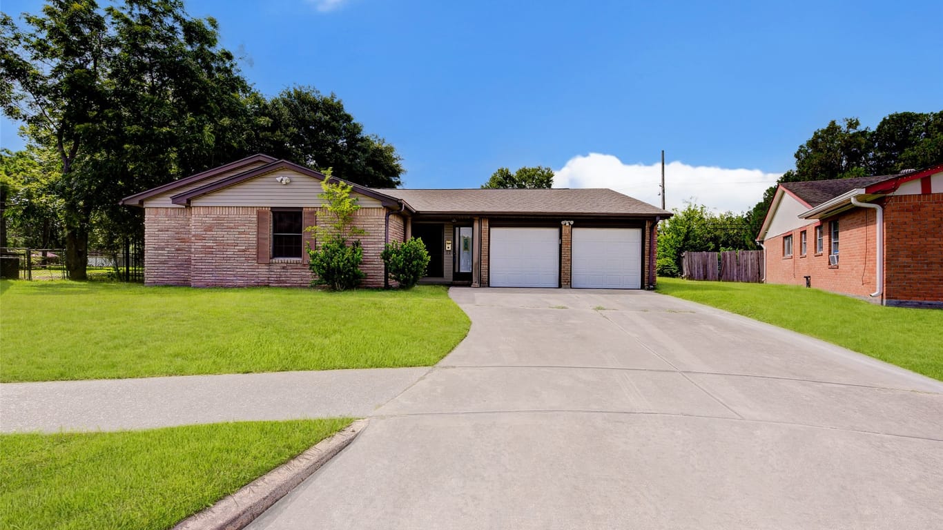 Houston 1-story, 4-bed 6047 Pebble Lane-idx