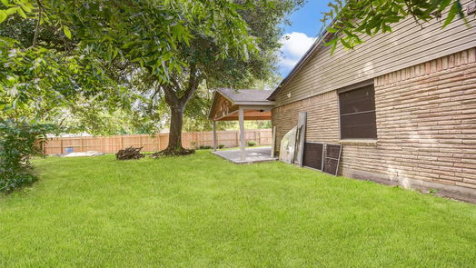 Houston 1-story, 4-bed 6047 Pebble Lane-idx