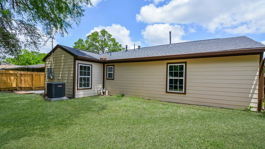 Houston 1-story, 3-bed 7346 Thurow Street-idx