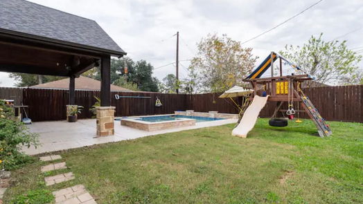 Houston 2-story, 3-bed 6806 Heron Dr-idx