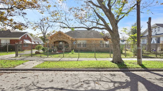 Houston 1-story, 3-bed 6912 Ilex Street-idx