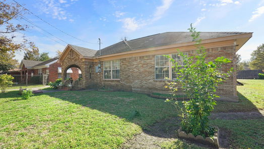 Houston 1-story, 3-bed 6912 Ilex Street-idx