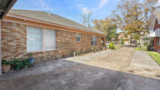 Houston 1-story, 3-bed 6912 Ilex Street-idx