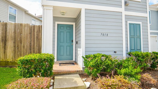 Houston 2-story, 2-bed 7018 Woodridge Square Drive-idx