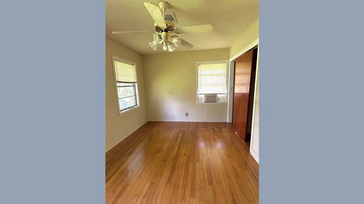 Houston 1-story, 3-bed 6507 Heron Drive-idx