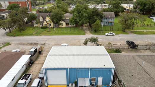 Houston 1-story, 3-bed 4025 Gulf Street-idx