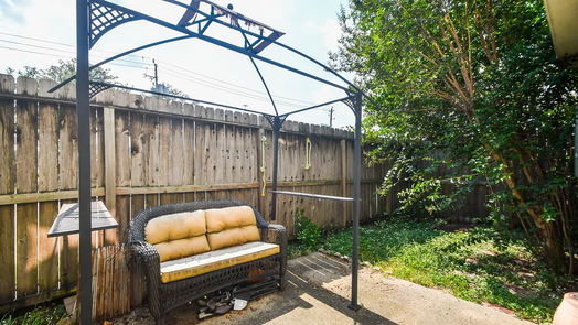 Houston 2-story, 3-bed 6910 Woodridge Row Drive-idx