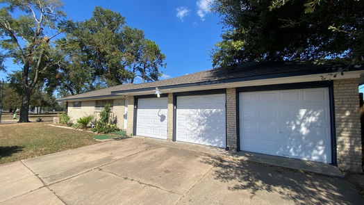 Houston 1-story, 3-bed 6702 Roxbury Road-idx