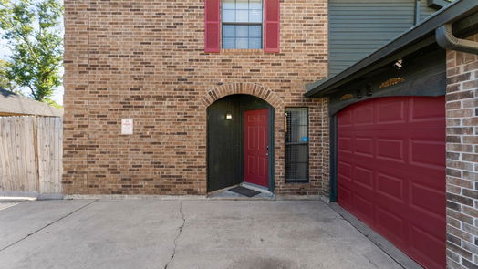 Houston 2-story, 2-bed 11 Regency Lane-idx