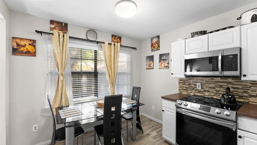 Houston 2-story, 2-bed 11 Regency Lane-idx
