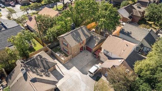Houston 2-story, 2-bed 11 Regency Lane-idx
