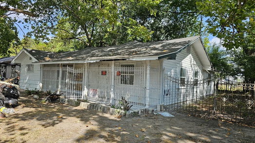 Houston 1-story, 3-bed 2810 Mccrarey Drive-idx