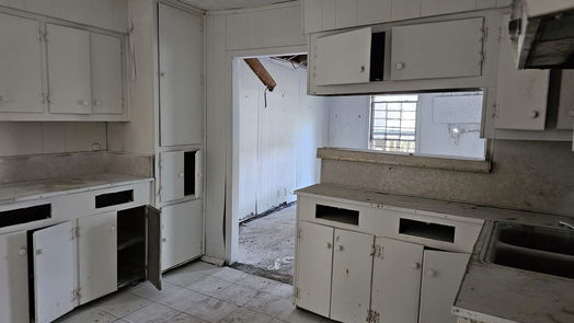 Houston 1-story, 3-bed 2810 Mccrarey Drive-idx