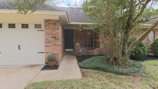 Houston 1-story, 3-bed 8206 Bayou Forest Drive NW-idx