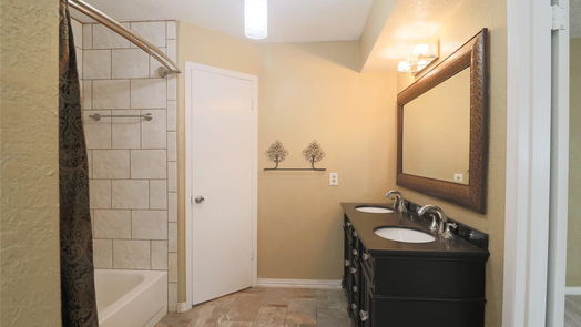 Houston 1-story, 3-bed 8206 Bayou Forest Drive NW-idx