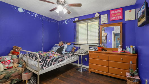 Houston 1-story, 3-bed 8910 Enchanted Forest Drive-idx
