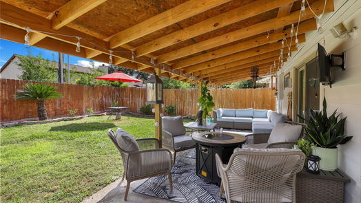 Houston 1-story, 3-bed 8910 Enchanted Forest Drive-idx