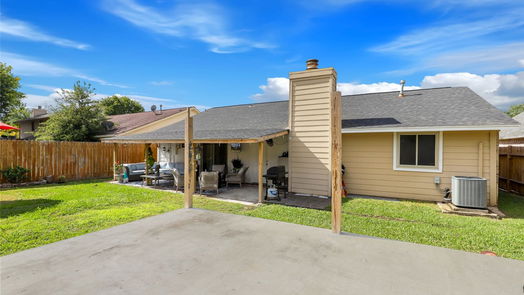 Houston 1-story, 3-bed 8910 Enchanted Forest Drive-idx
