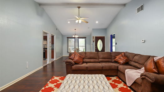 Houston 1-story, 3-bed 8910 Enchanted Forest Drive-idx