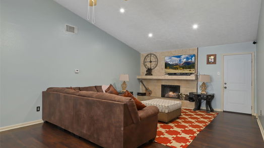 Houston 1-story, 3-bed 8910 Enchanted Forest Drive-idx