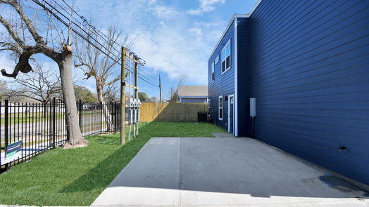Houston 2-story, 3-bed 851 S Victory Drive A B C-idx