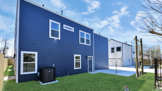 Houston 2-story, 3-bed 851 S Victory Drive A B C-idx