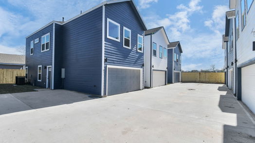 Houston 2-story, 3-bed 851 S Victory Drive A B C-idx