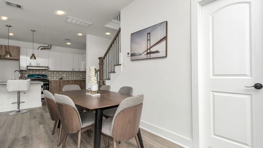 Houston 2-story, 3-bed 851 S Victory Drive A B C-idx