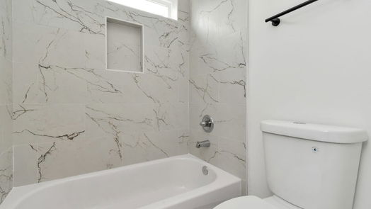 Houston 2-story, 3-bed 851 S Victory Drive A B C-idx