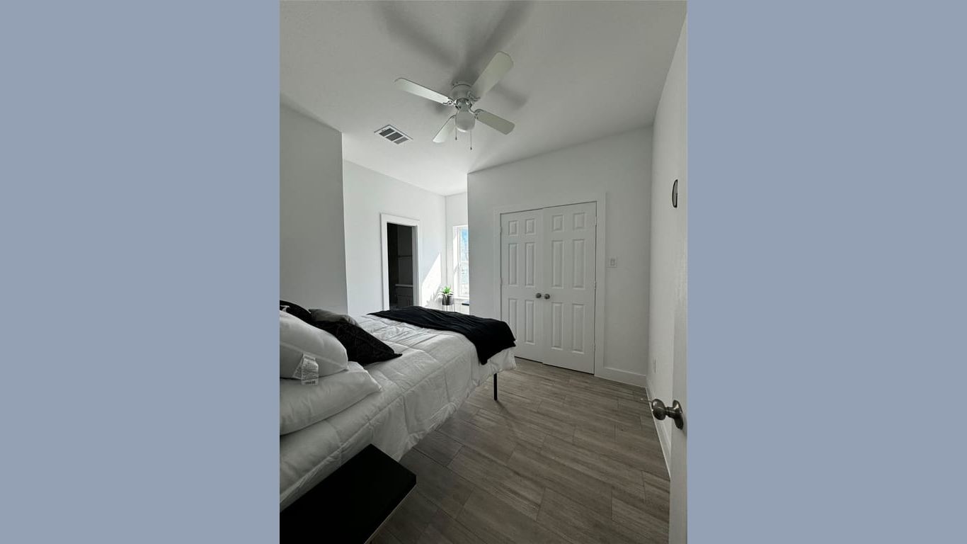 Houston 2-story, 6-bed 2443,2445 Lucky Street-idx