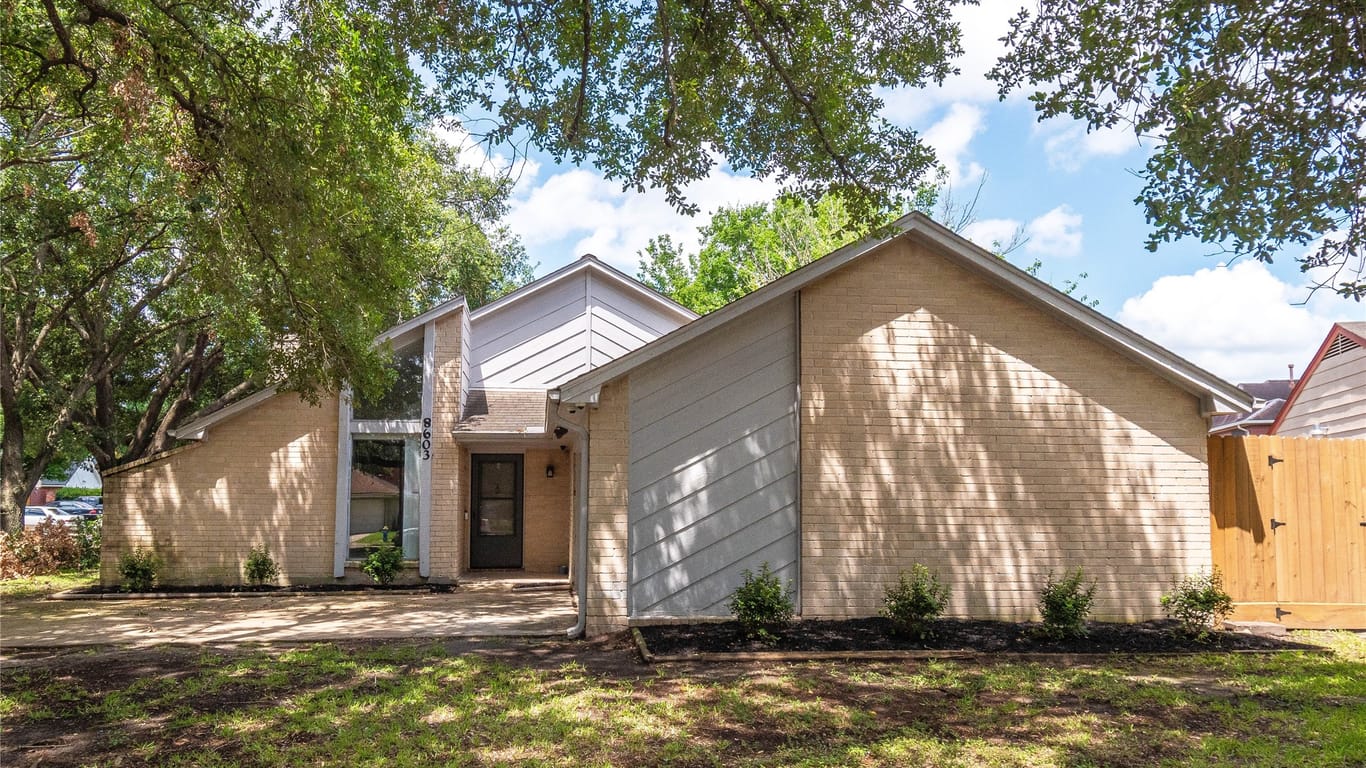 Houston 1-story, 3-bed 8603 Parkhill Forest Drive-idx