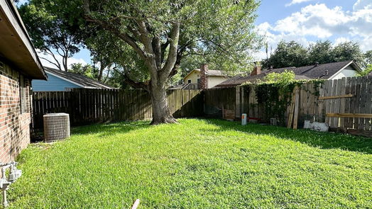 Houston 1-story, 3-bed 10123 Inwood Shadows Street-idx