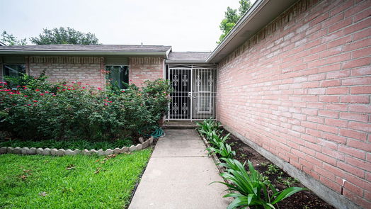 Houston 1-story, 3-bed 5637 Harper Forest Dr Drive-idx