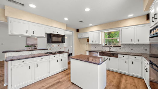 Houston 1-story, 3-bed 7931 Midland Forest Drive-idx