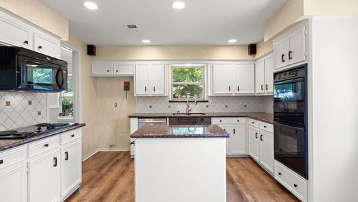 Houston 1-story, 3-bed 7931 Midland Forest Drive-idx