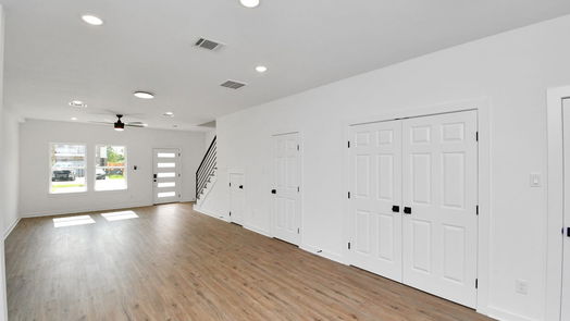 Houston 2-story, 3-bed 8418 Observatory Unit A and B Street-idx