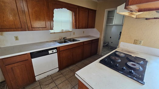 Houston 2-story, 3-bed 7726 Maple Tree Drive-idx