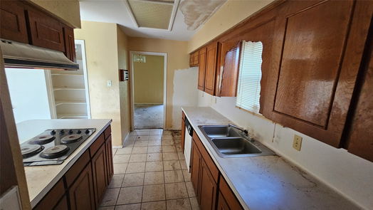 Houston 2-story, 3-bed 7726 Maple Tree Drive-idx