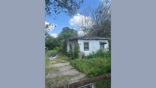 Houston 1-story, 2-bed 9002 De Priest Street-idx