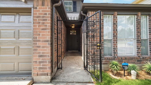 Houston 2-story, 3-bed 3822 Villa Glen Drive-idx