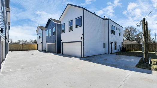 Houston 2-story, 3-bed 855 S Victory Drive C-idx