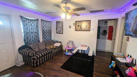 Houston 1-story, 2-bed 1423 Dewalt Street-idx