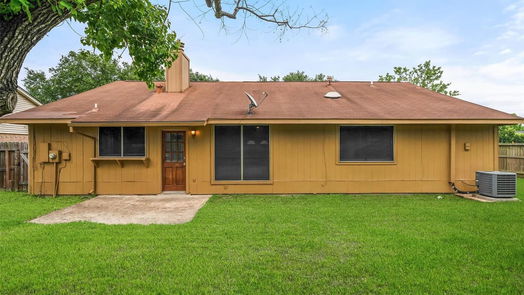 Houston 1-story, 3-bed 8803 Enchanted Forest Drive-idx