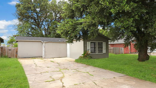 Houston 1-story, 3-bed 2930 Ellington Street-idx