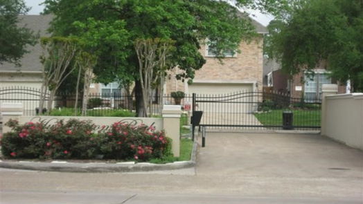 Houston 1-story, 2-bed 4444 Victory Drive 1106-idx