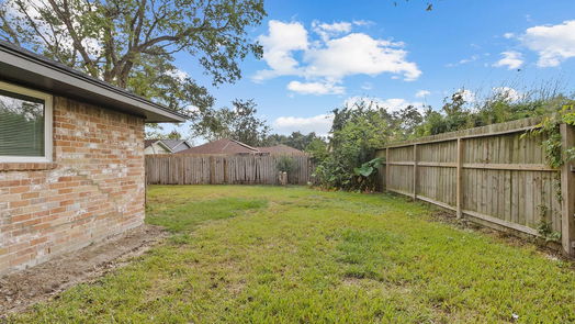 Houston null-story, 3-bed 6339 Oaknut Drive-idx