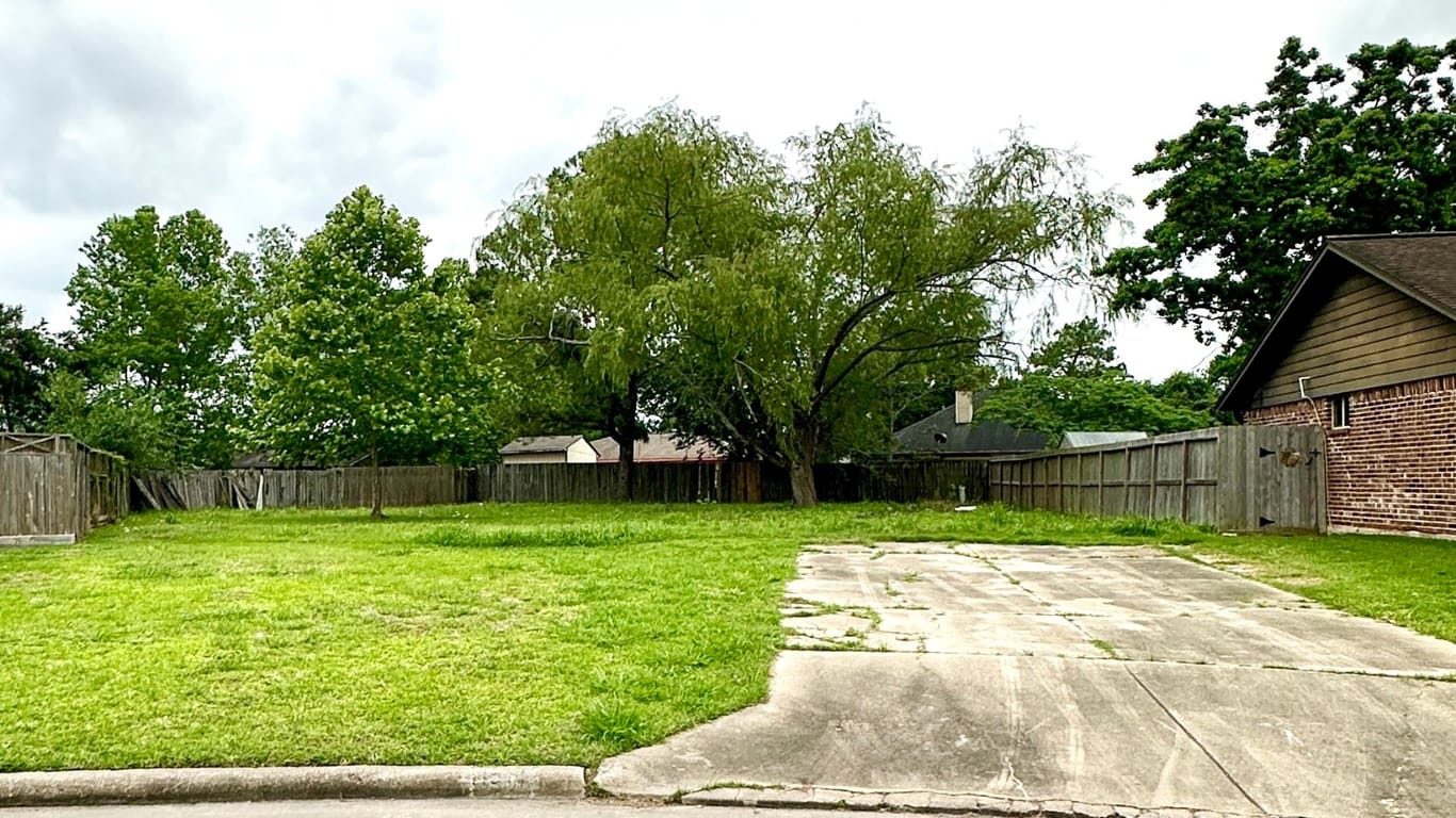 Houston null-story, null-bed 11514 Quincewood Drive-idx