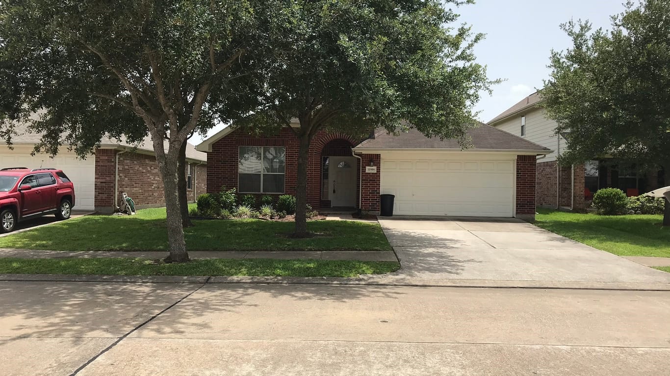 Houston 1-story, 3-bed 11918 Clear Brook Oak Street-idx